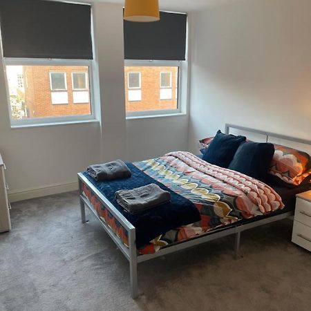 دربي #0202 One Bedroom Serviced Apartment-Free Parking المظهر الخارجي الصورة